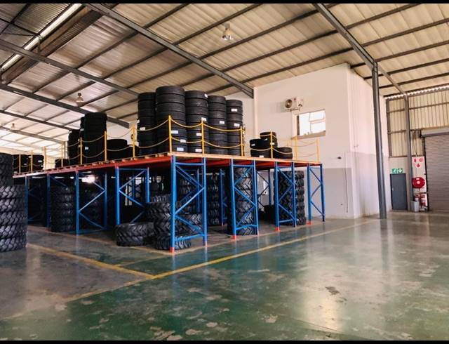 2,310M² WAREHOUSE FOR SALE IN SUNDERLAND RIDGE